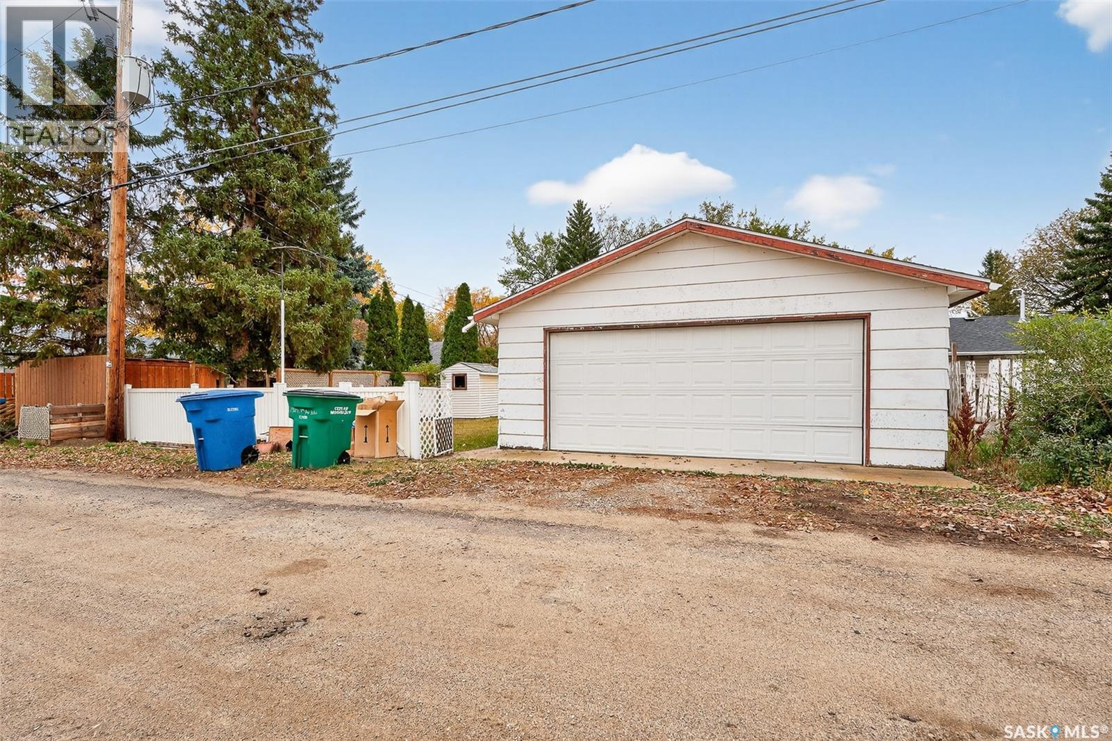 1322 7th Avenue Nw, Moose Jaw, Saskatchewan  S6H 4C9 - Photo 44 - SK021095