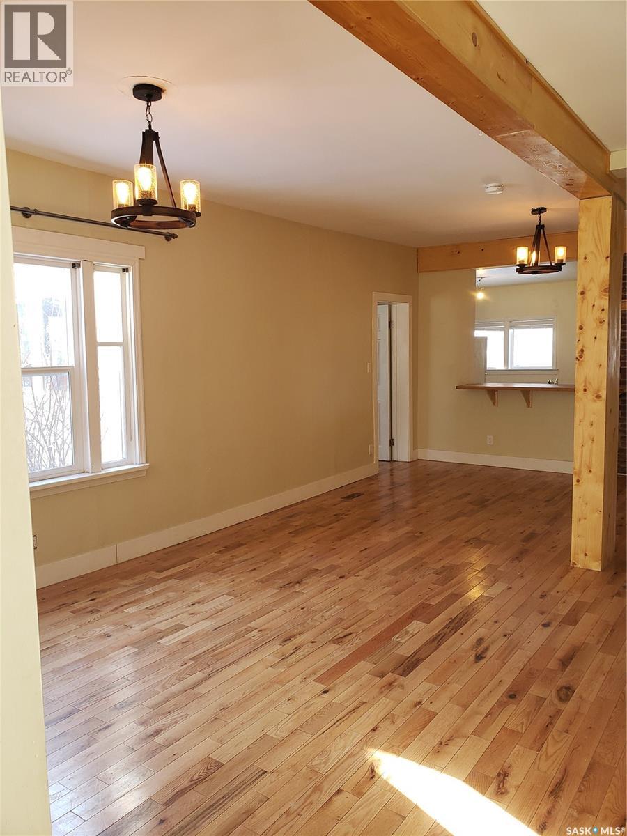 431 E Avenue S, Saskatoon, Saskatchewan  S7M 1S4 - Photo 2 - SK021047