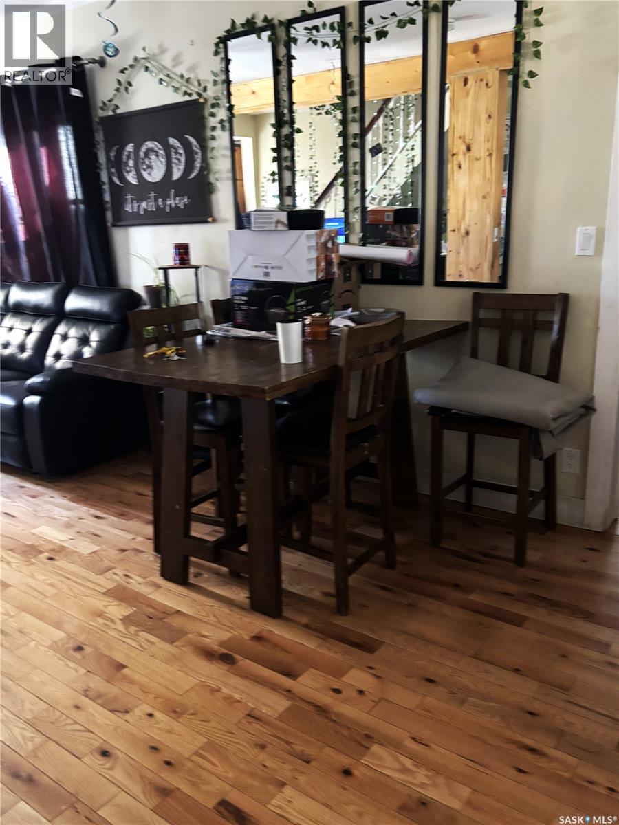 431 E Avenue S, Saskatoon, Saskatchewan  S7M 1S4 - Photo 5 - SK021047