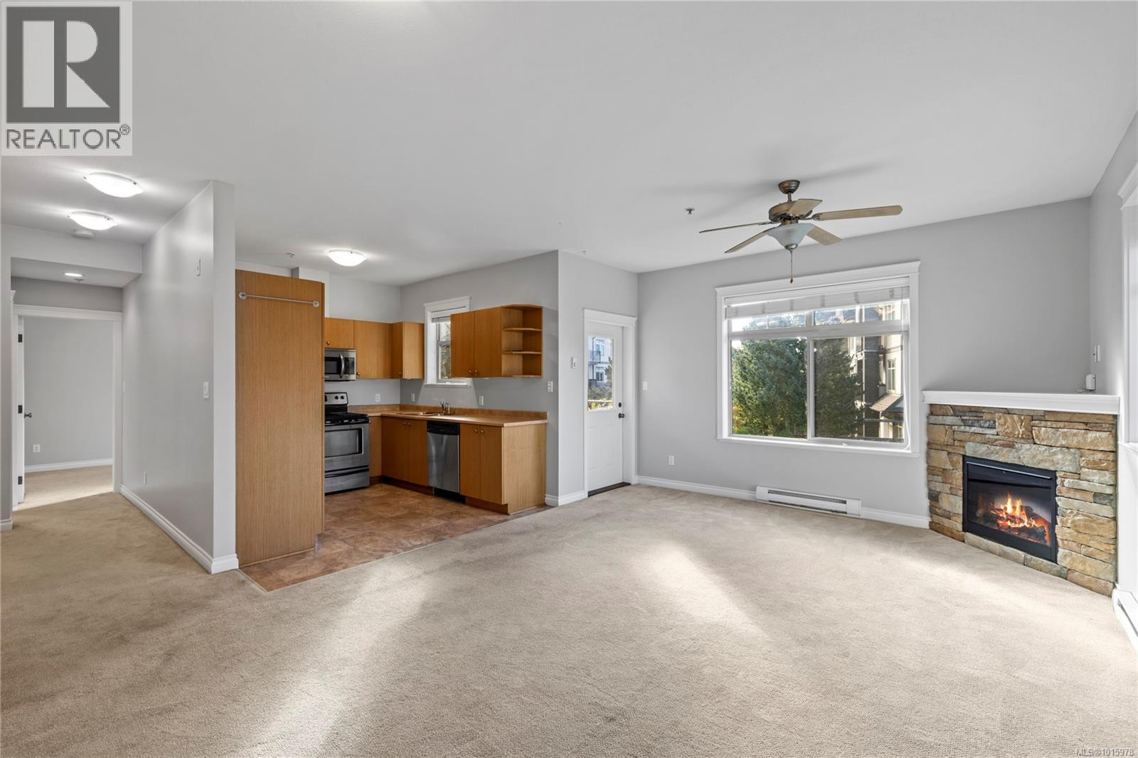 206 2115 Meredith Rd, Nanaimo, British Columbia