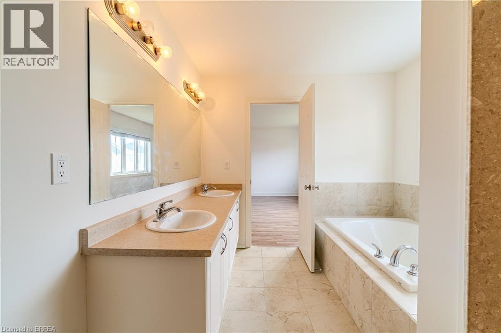 77 Barlow Place Place, Paris, Ontario  N3L 0H1 - Photo 15 - 40779906
