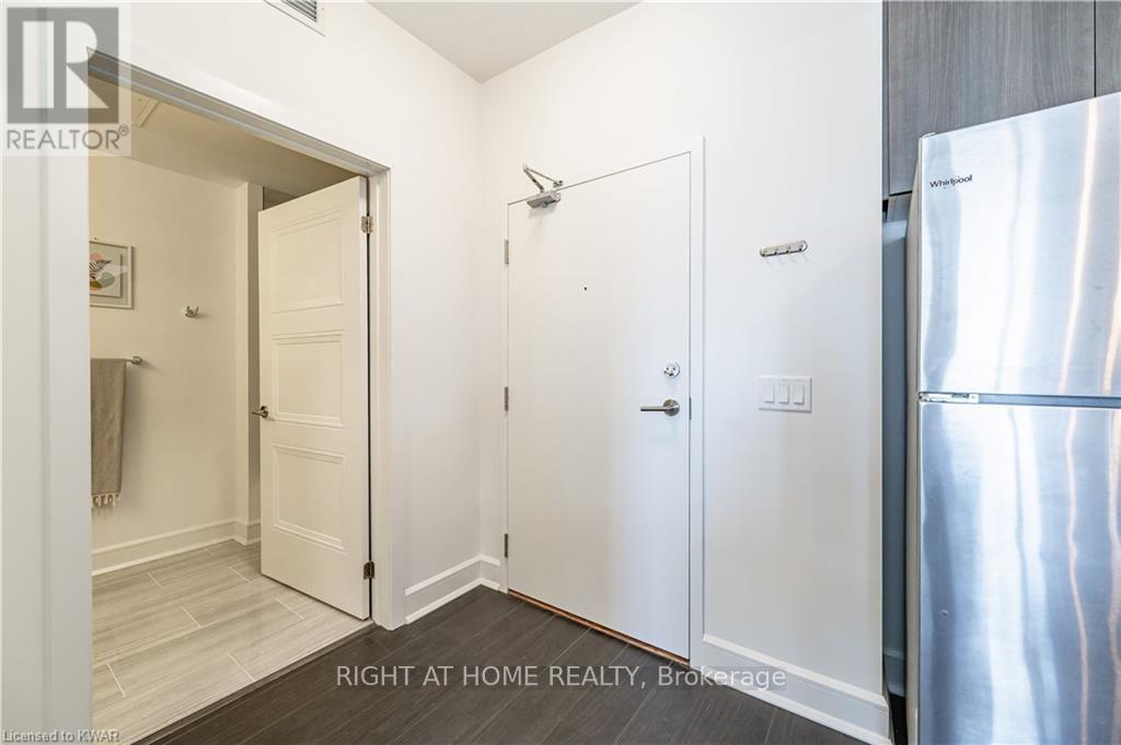 606 - 255 Northfield Drive E, Waterloo, Ontario  N2K 0G5 - Photo 4 - X12468131