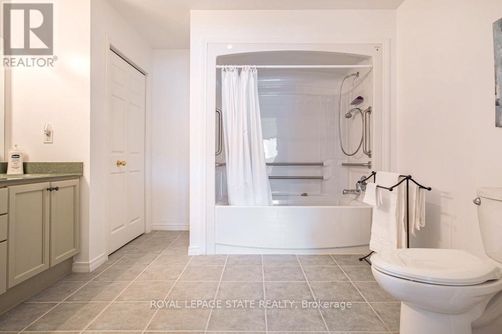 401 - 4000 Creekside Drive, Hamilton, Ontario  L9H 7S9 - Photo 19 - X12468144
