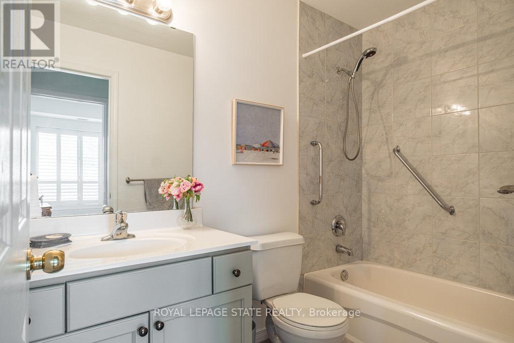 401 - 4000 Creekside Drive, Hamilton, Ontario  L9H 7S9 - Photo 23 - X12468144