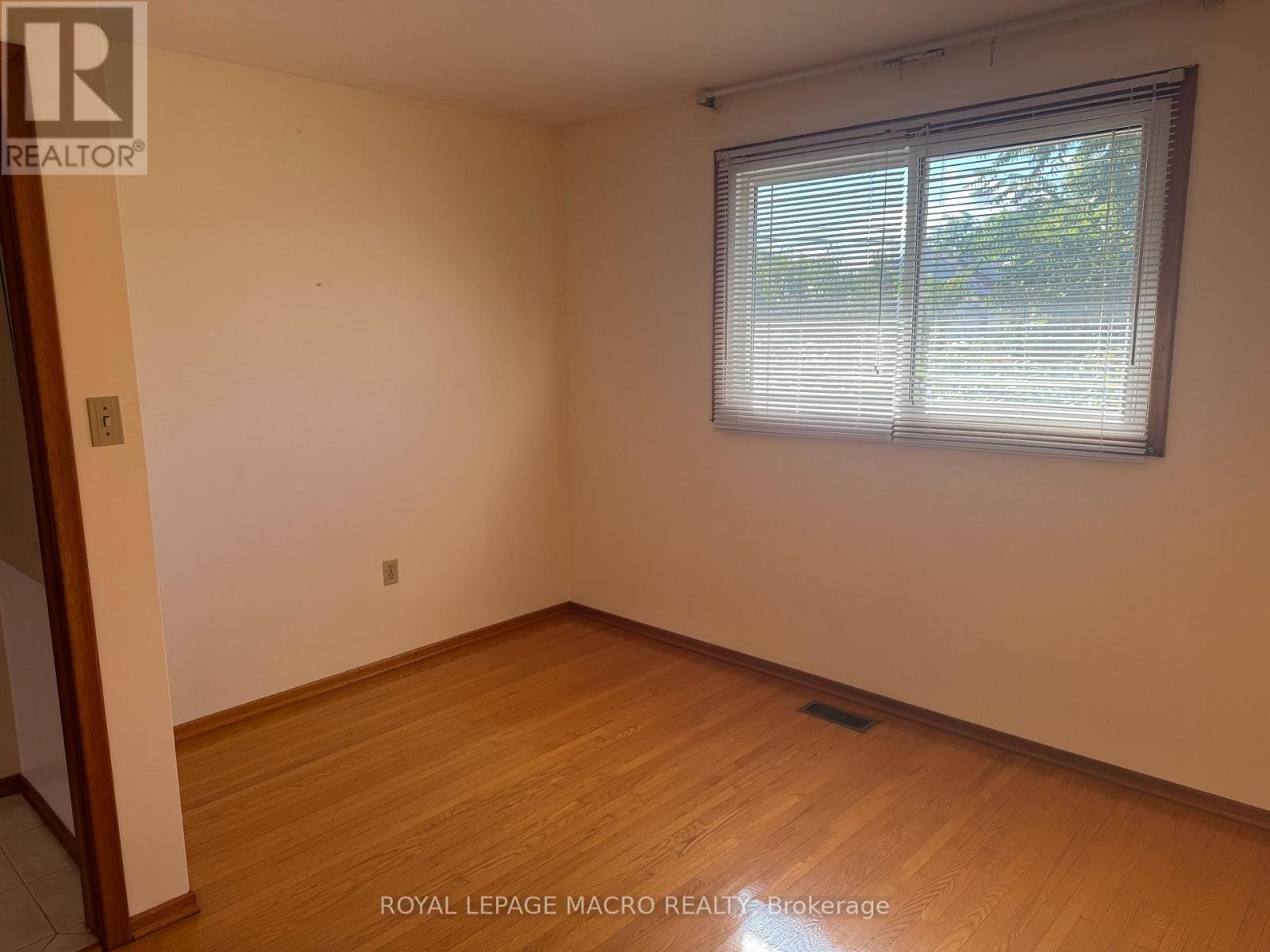 31 Adair Avenue N, Hamilton, Ontario  L8H 6A5 - Photo 13 - X12468148