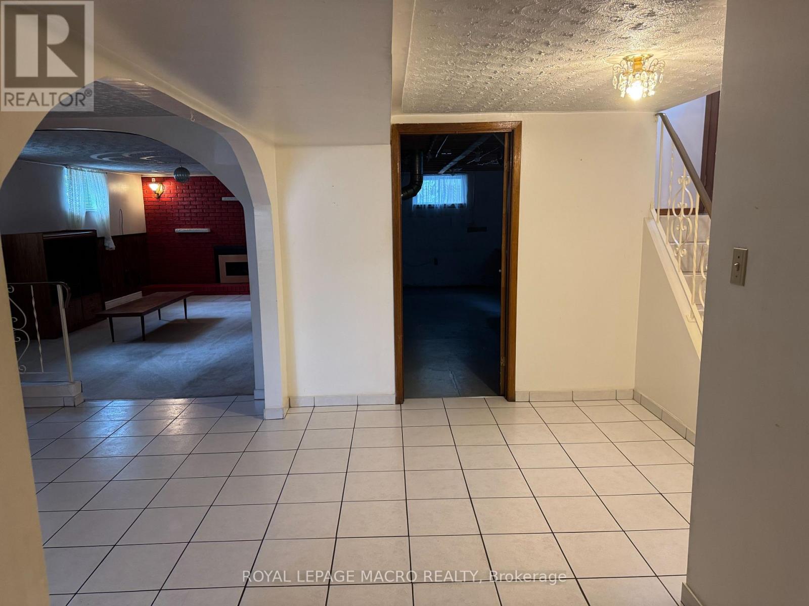 31 Adair Avenue N, Hamilton, Ontario  L8H 6A5 - Photo 31 - X12468148
