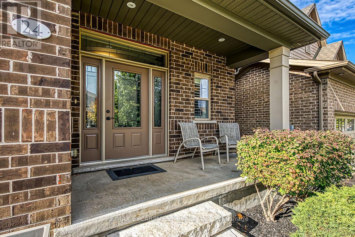 24 Chestnut Drive, Guelph/eramosa, Ontario  N0B 2K0 - Photo 3 - X12468156