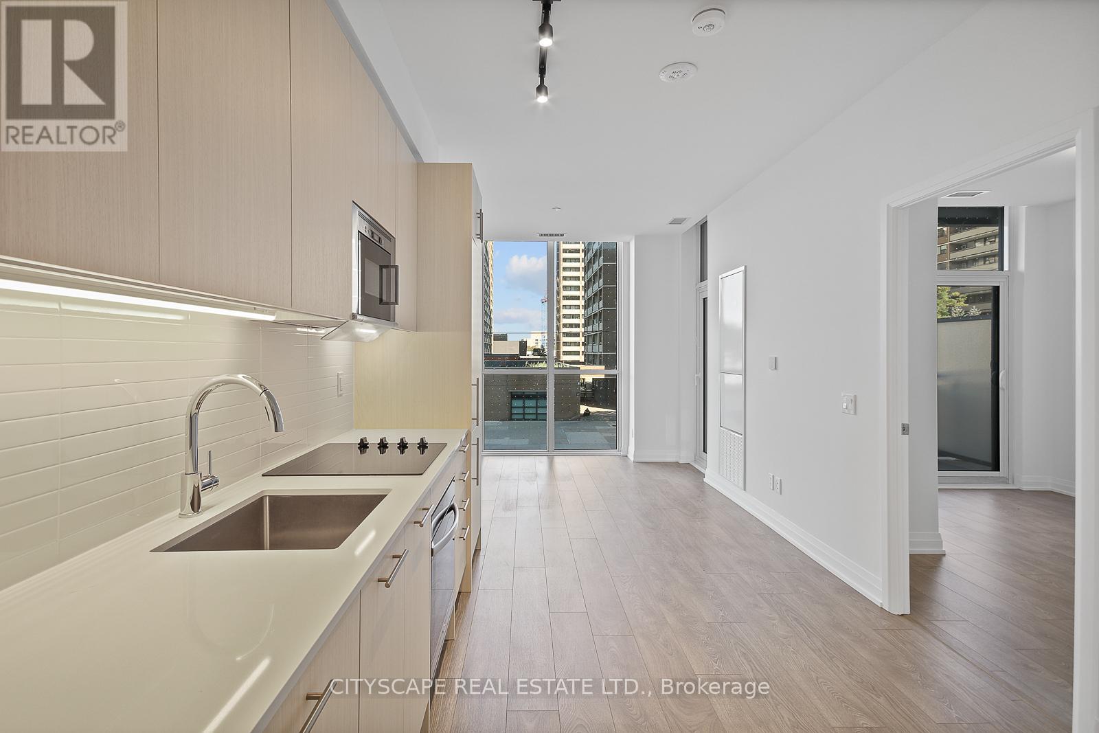 204 - 286 Main Street, Toronto, Ontario  M4C 0B3 - Photo 5 - E12466654