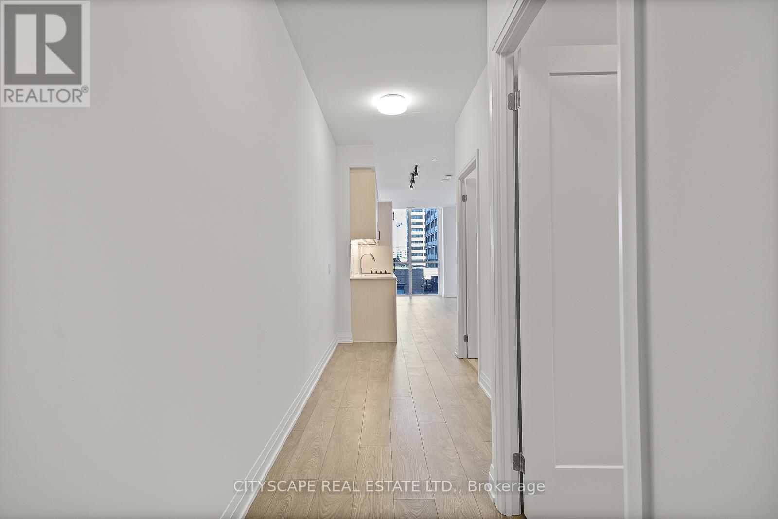 204 - 286 Main Street, Toronto, Ontario  M4C 0B3 - Photo 2 - E12466654