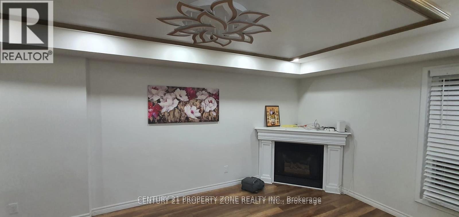 68 Hoskins Square, Brampton, Ontario  L6S 2N6 - Photo 7 - W12466980