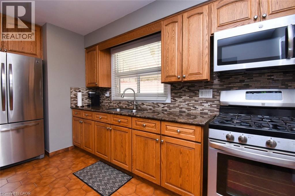 836 Brucedale Avenue E, Hamilton, Ontario  L8T 1L3 - Photo 10 - 40780002