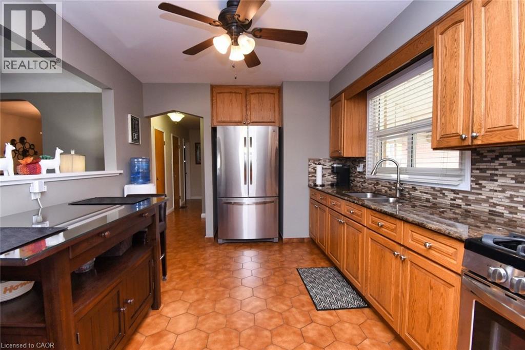 836 Brucedale Avenue E, Hamilton, Ontario  L8T 1L3 - Photo 14 - 40780002
