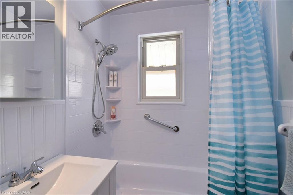 836 Brucedale Avenue E, Hamilton, Ontario  L8T 1L3 - Photo 19 - 40780002
