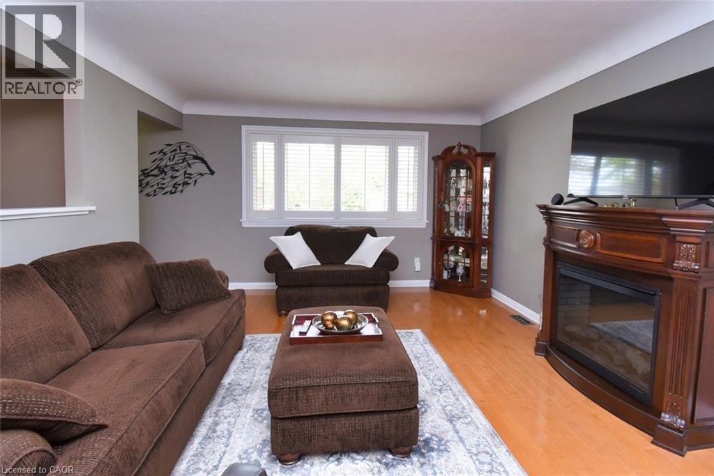 836 Brucedale Avenue E, Hamilton, Ontario  L8T 1L3 - Photo 5 - 40780002