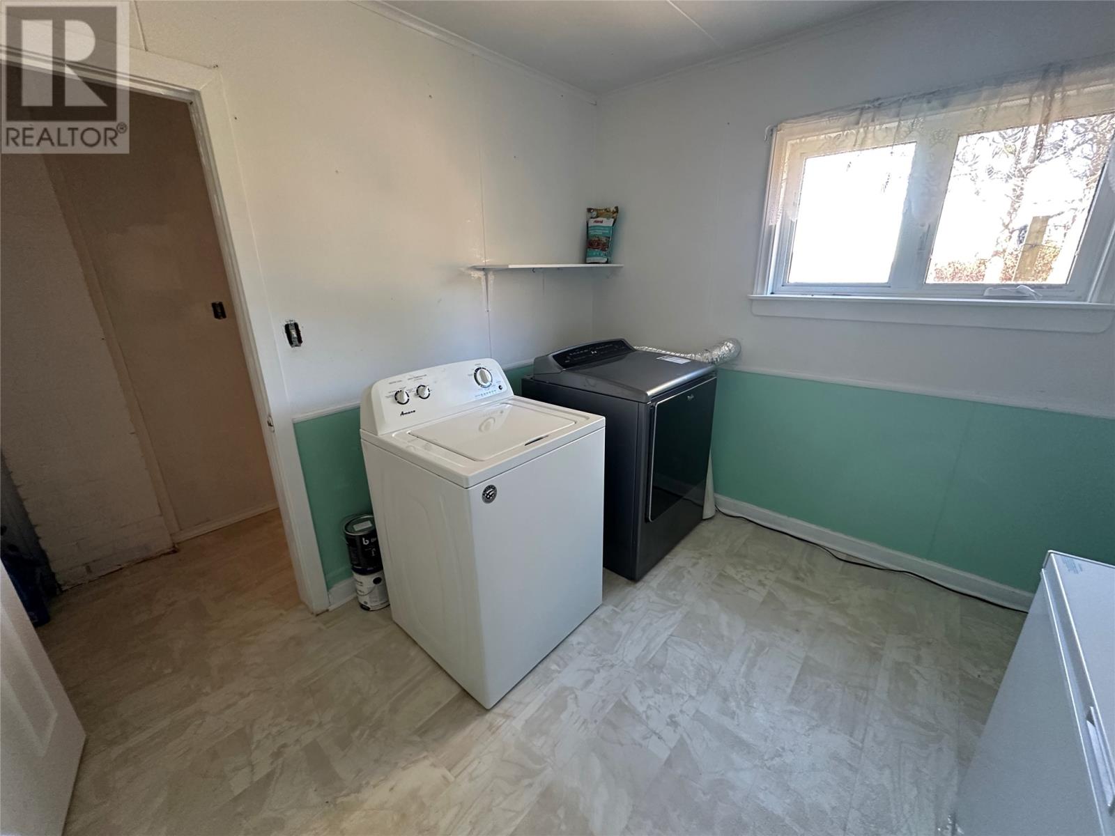 51 Main Street E, Perrys Cove, Newfoundland & Labrador  A0A 3S0 - Photo 11 - 1291573
