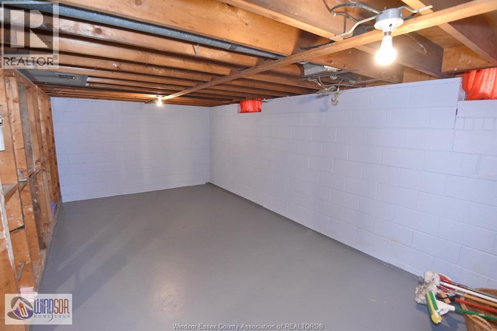 8795 Menard Street, Windsor, Ontario  N8S 1W3 - Photo 36 - 25025230