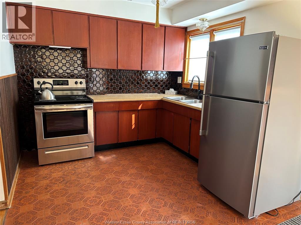 8795 Menard Street, Windsor, Ontario  N8S 1W3 - Photo 9 - 25025230