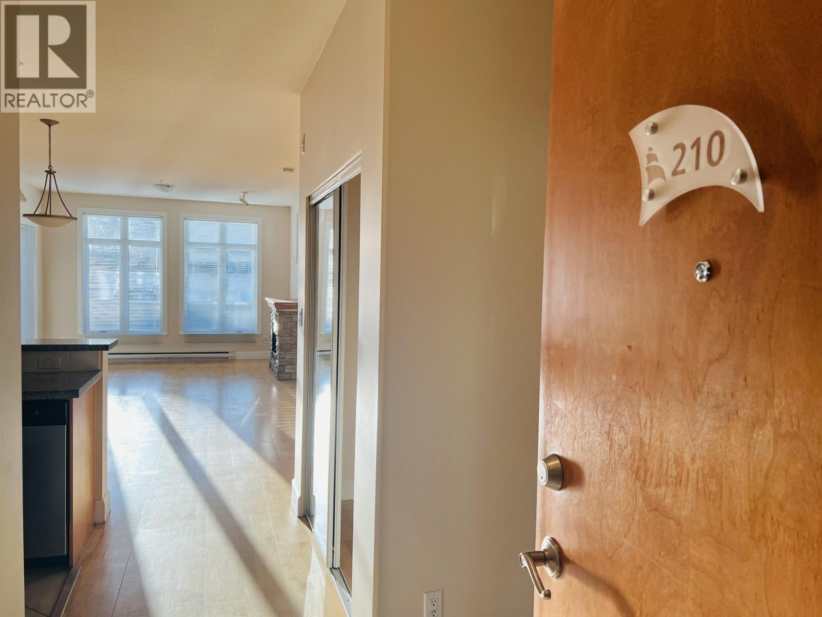 210 4280 Moncton Street, Richmond, British Columbia  V7E 6T4 - Photo 3 - R3050927