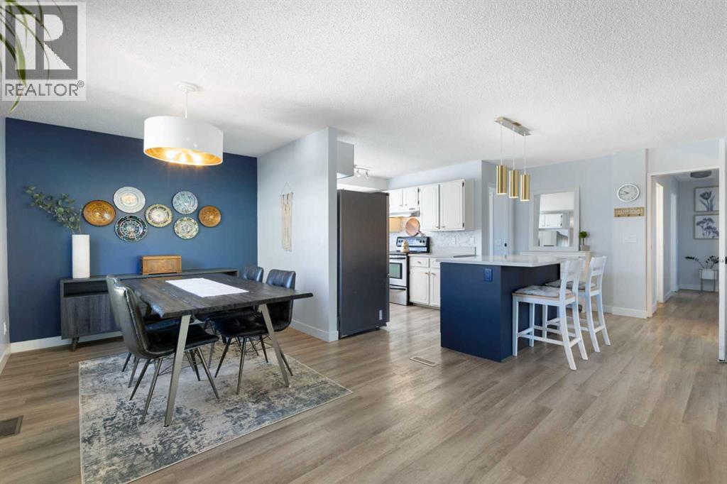 27 Deercrest Close Se, Calgary, Alberta  T2J 5S2 - Photo 3 - A2263736