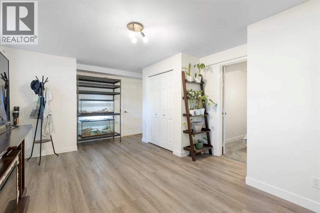 27 Deercrest Close Se, Calgary, Alberta  T2J 5S2 - Photo 31 - A2263736