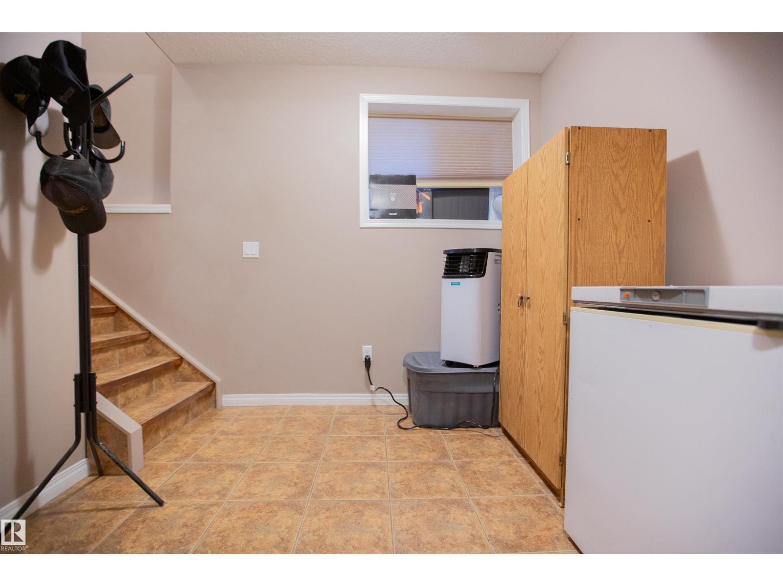 12026 91 St Nw, Edmonton, Alberta  T5B 4B8 - Photo 21 - E4462492