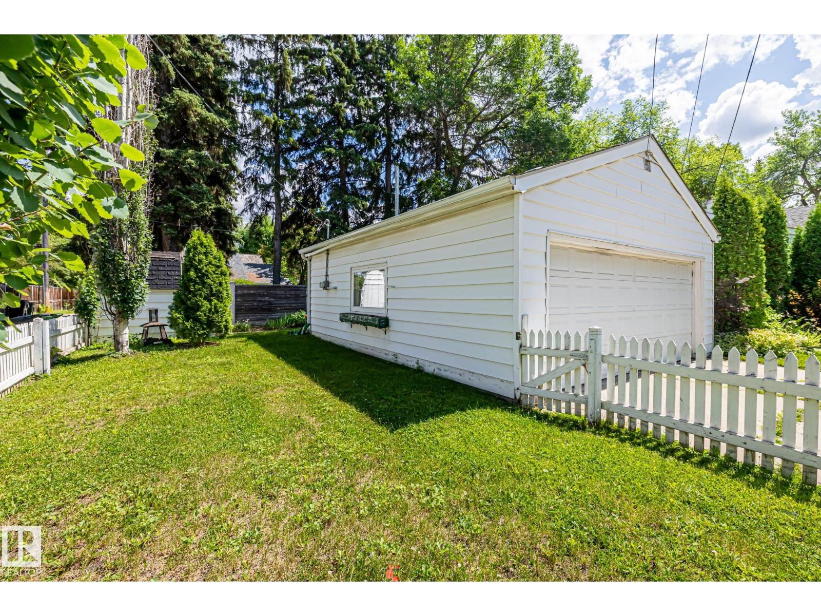 10405 Glenora Cr Nw, Edmonton, Alberta  T5N 3J6 - Photo 41 - E4462494