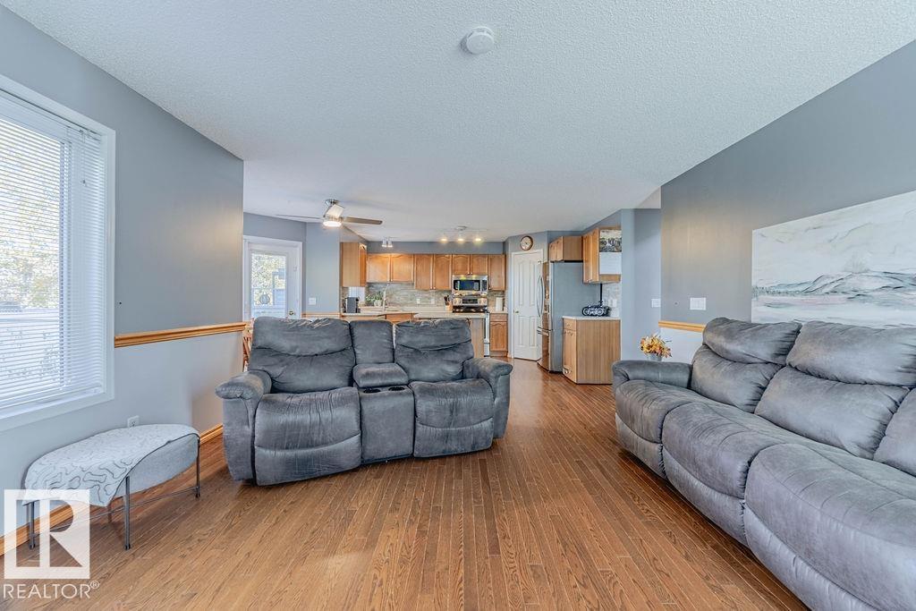 9 Donnely Tc, Sherwood Park, Alberta  T8H 2B2 - Photo 11 - E4462496