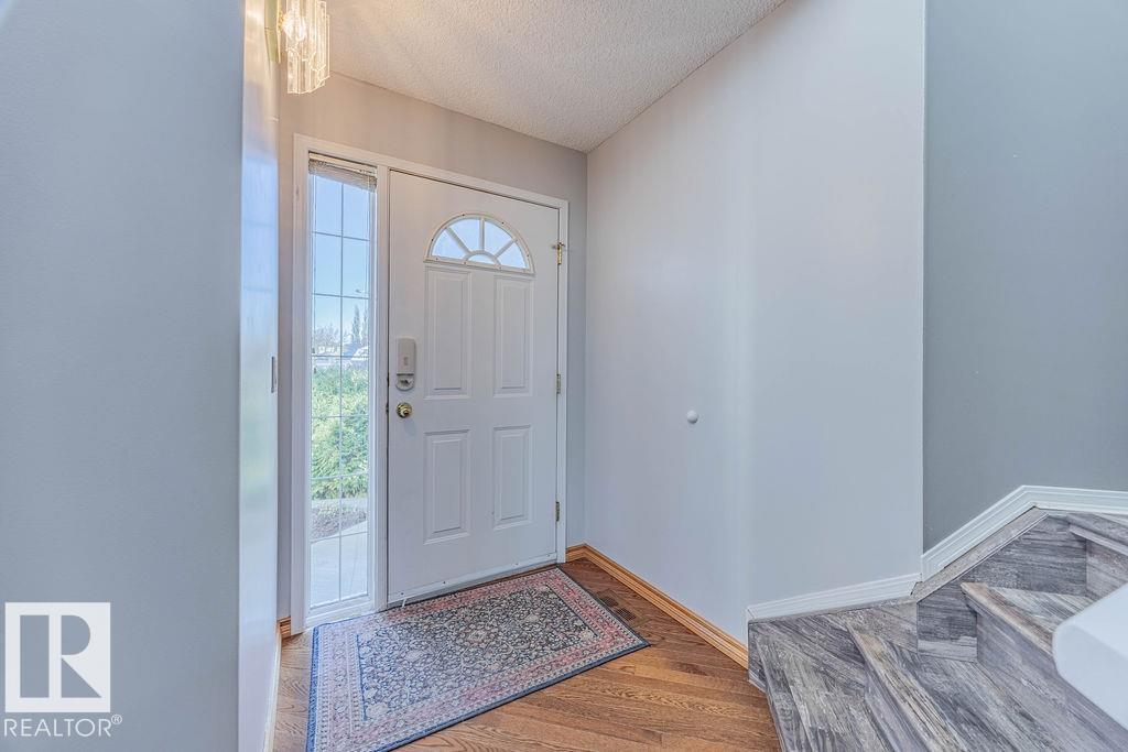 9 Donnely Tc, Sherwood Park, Alberta  T8H 2B2 - Photo 3 - E4462496