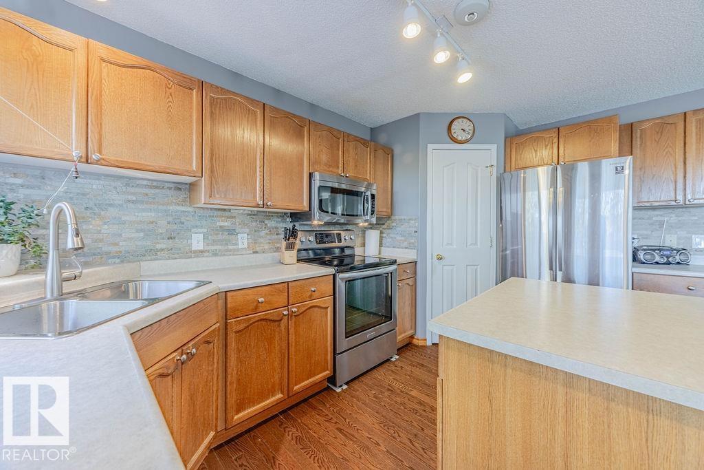 9 Donnely Tc, Sherwood Park, Alberta  T8H 2B2 - Photo 6 - E4462496