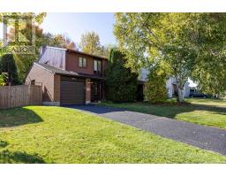 7986 DECARIE DRIVE, Ottawa, Ontario