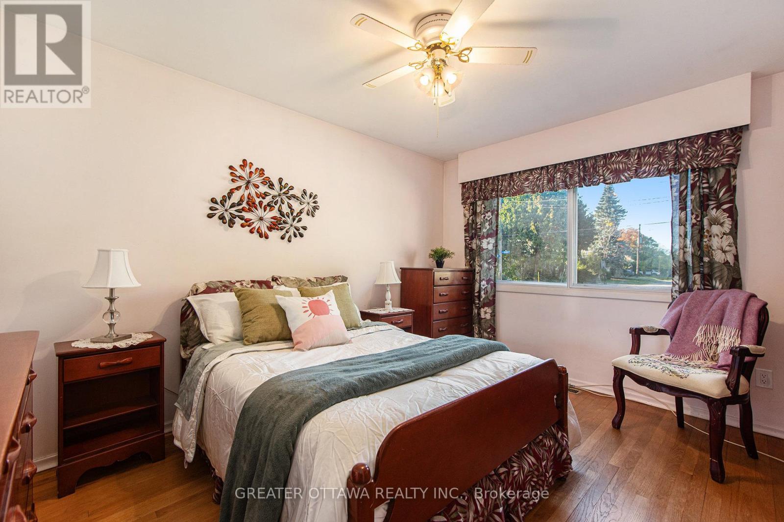 2200 Flower Avenue, Ottawa, Ontario  K2B 7A8 - Photo 9 - X12468387