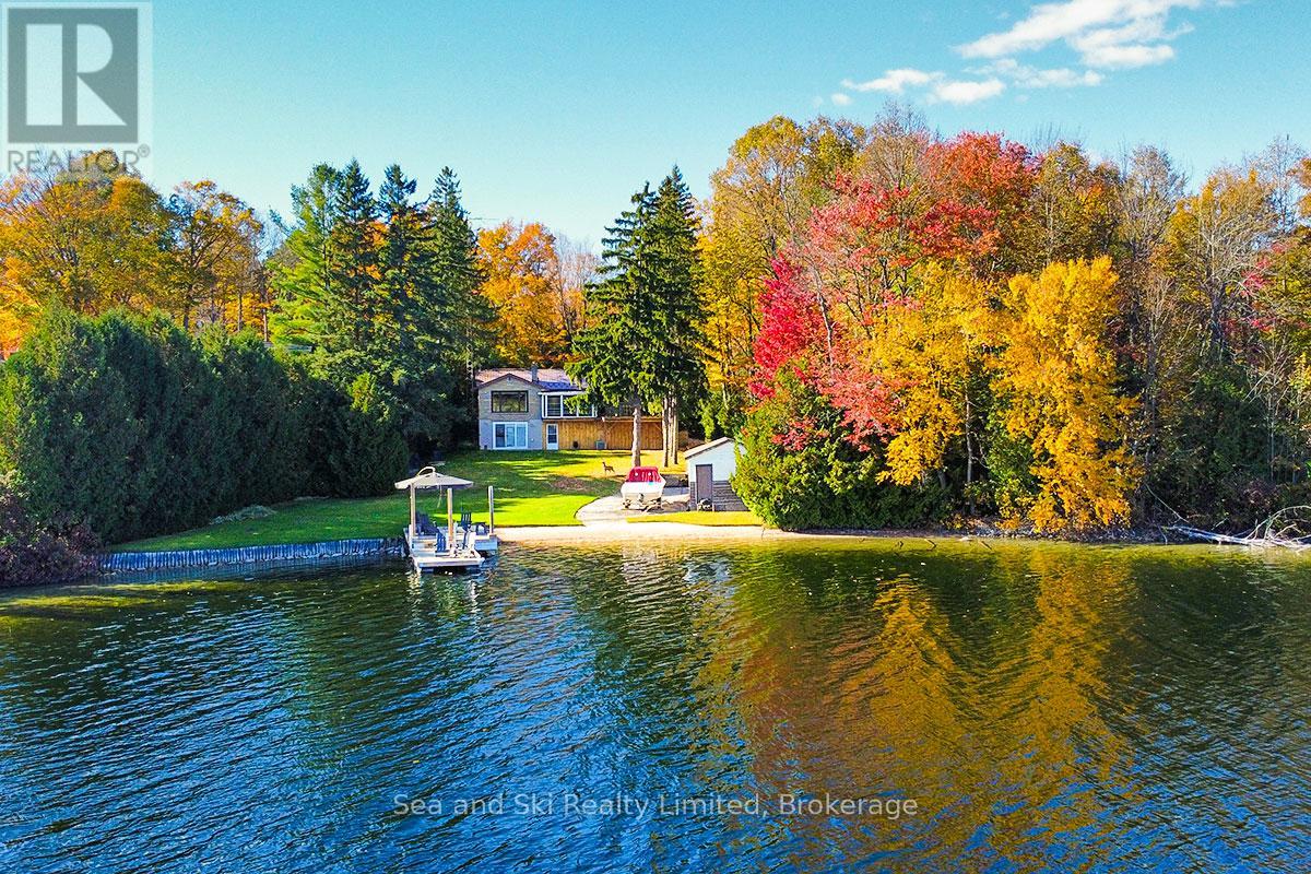 102 Mccullough Lake Drive, Chatsworth, Ontario  N0H 2V0 - Photo 2 - X12354409