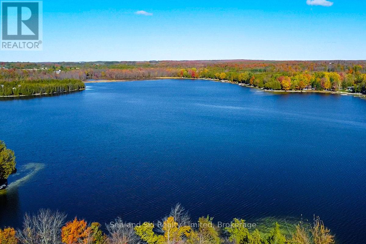 102 Mccullough Lake Drive, Chatsworth, Ontario  N0H 2V0 - Photo 3 - X12354409