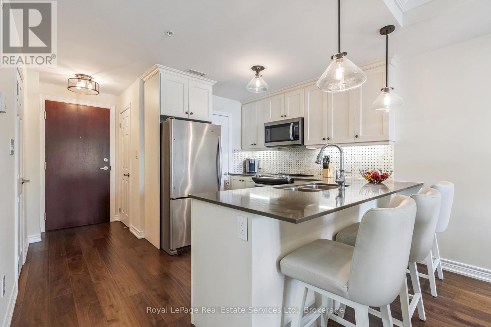 202 - 70 Stewart Street, Oakville, Ontario  L6K 1W5 - Photo 16 - W12468418
