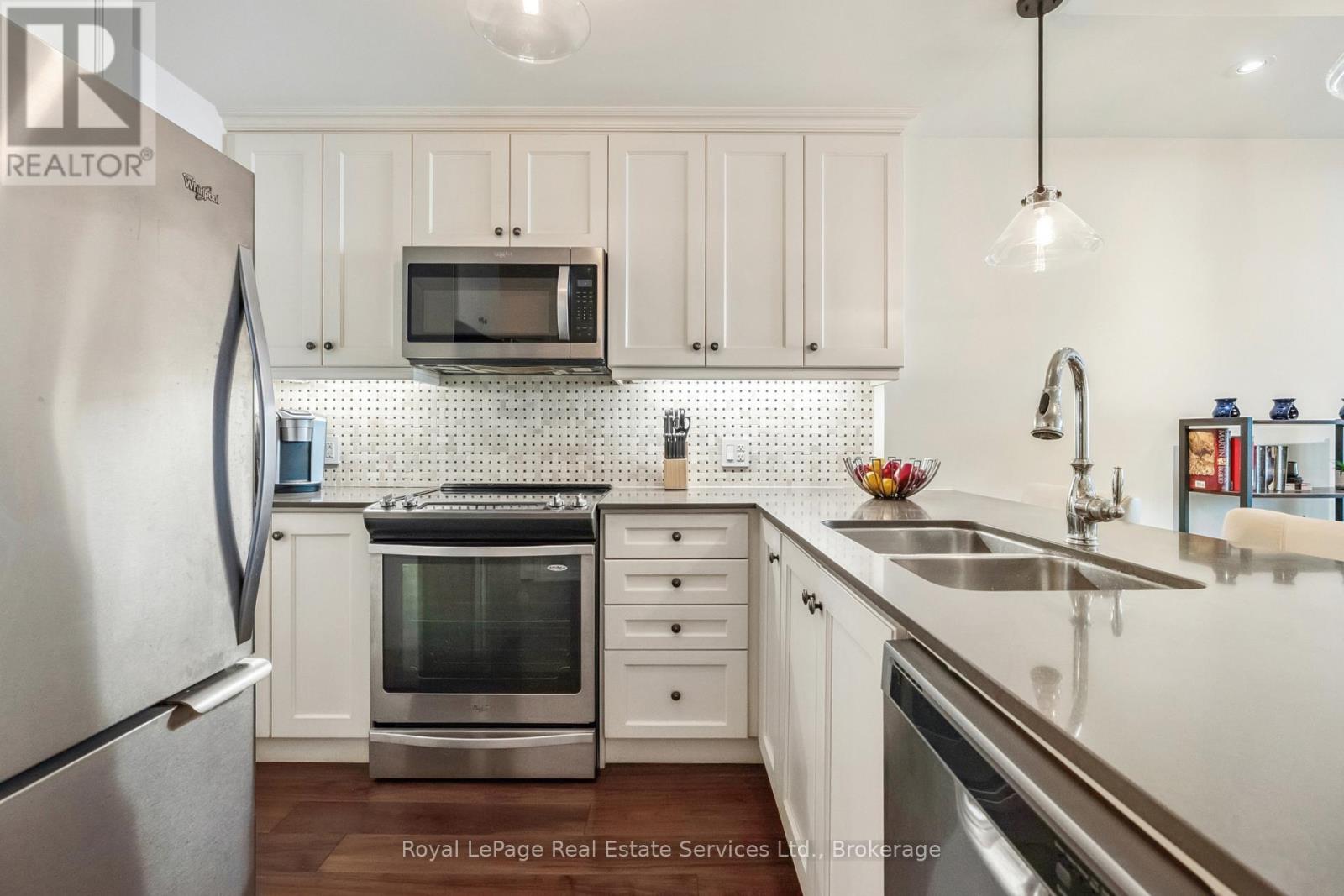 202 - 70 Stewart Street, Oakville, Ontario  L6K 1W5 - Photo 17 - W12468418