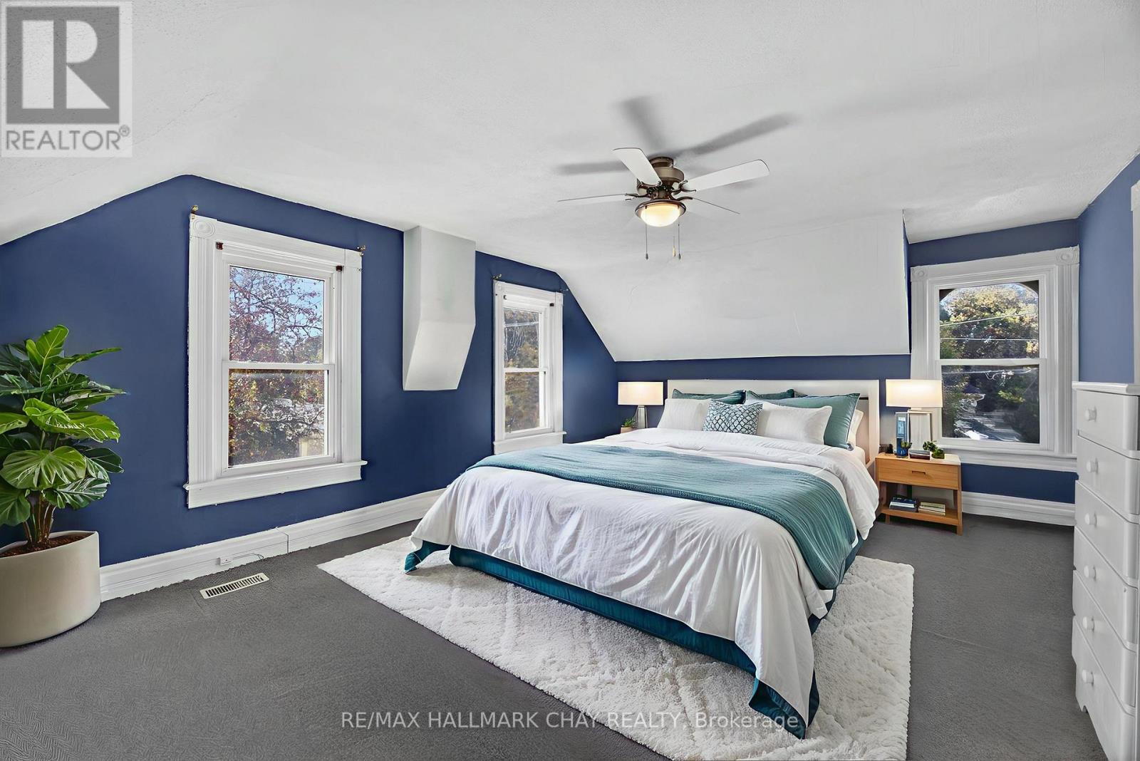 9 Maria Street, Springwater, Ontario  L0L 1P0 - Photo 11 - S12452971