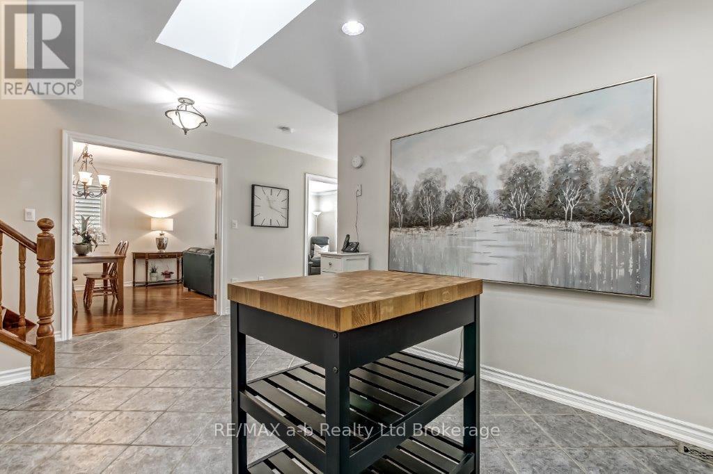 1035 Devonshire Avenue, Woodstock, Ontario  N4S 5S1 - Photo 22 - X12468409