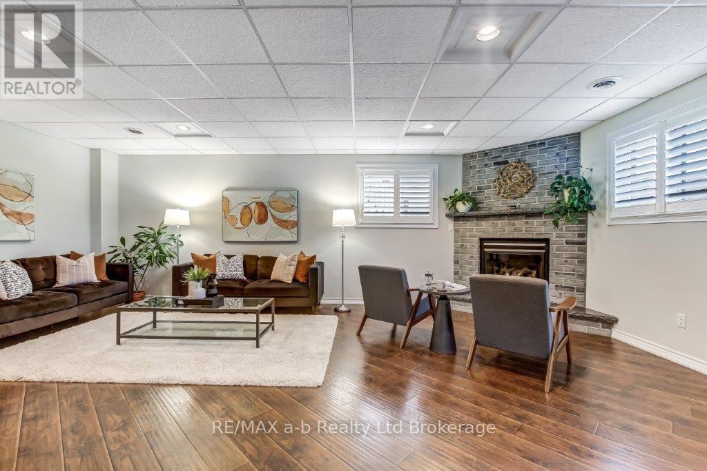 1035 Devonshire Avenue, Woodstock, Ontario  N4S 5S1 - Photo 28 - X12468409