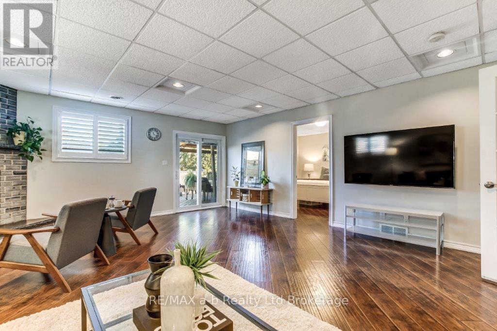 1035 Devonshire Avenue, Woodstock, Ontario  N4S 5S1 - Photo 30 - X12468409