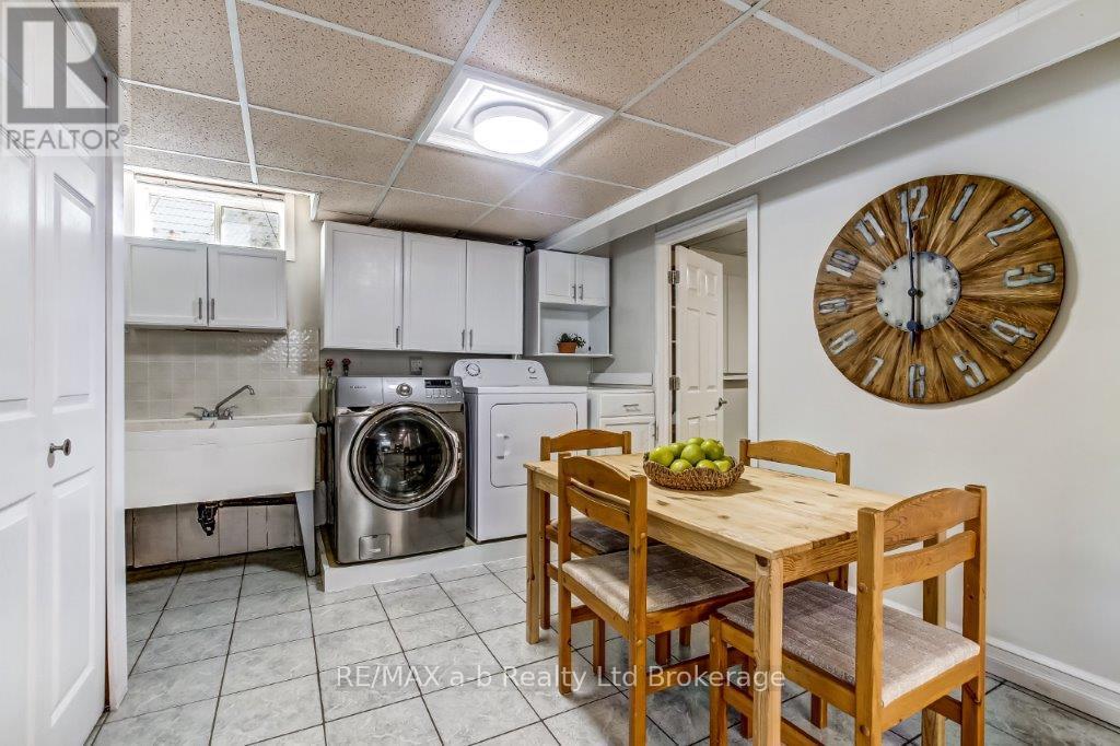 1035 Devonshire Avenue, Woodstock, Ontario  N4S 5S1 - Photo 32 - X12468409