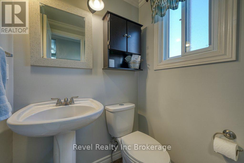 22 - 487 Springbank Avenue N, Woodstock, Ontario  N4T 1R1 - Photo 11 - X12468414