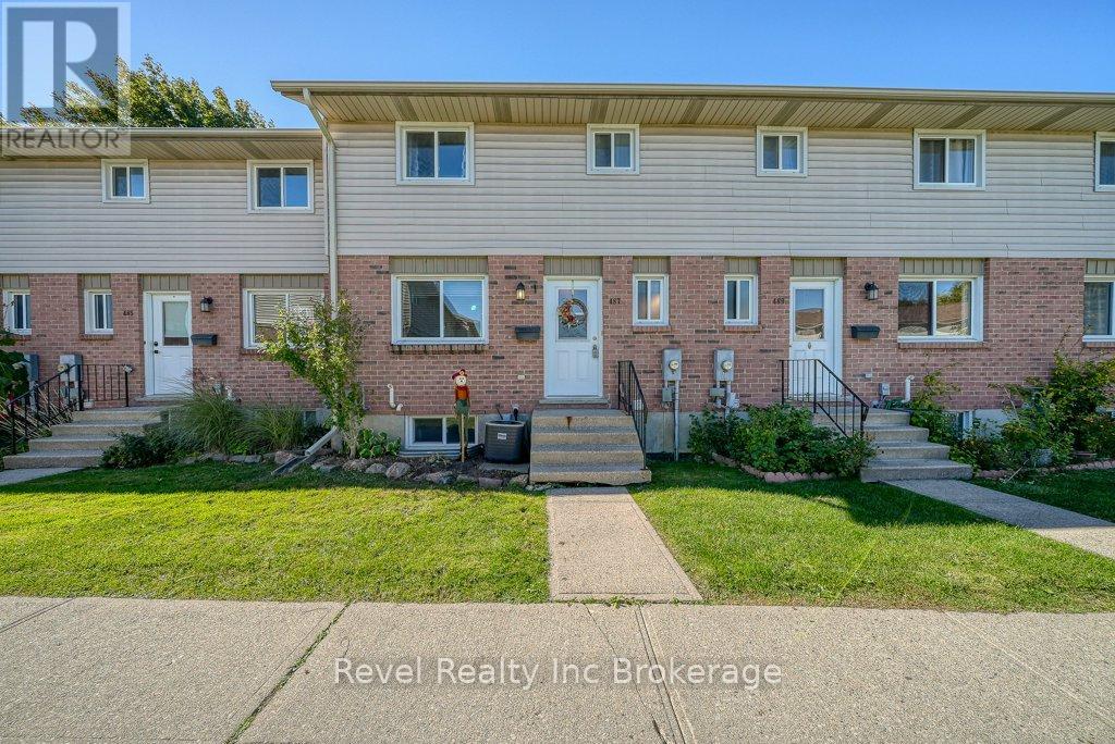 22 - 487 Springbank Avenue N, Woodstock, Ontario  N4T 1R1 - Photo 2 - X12468414