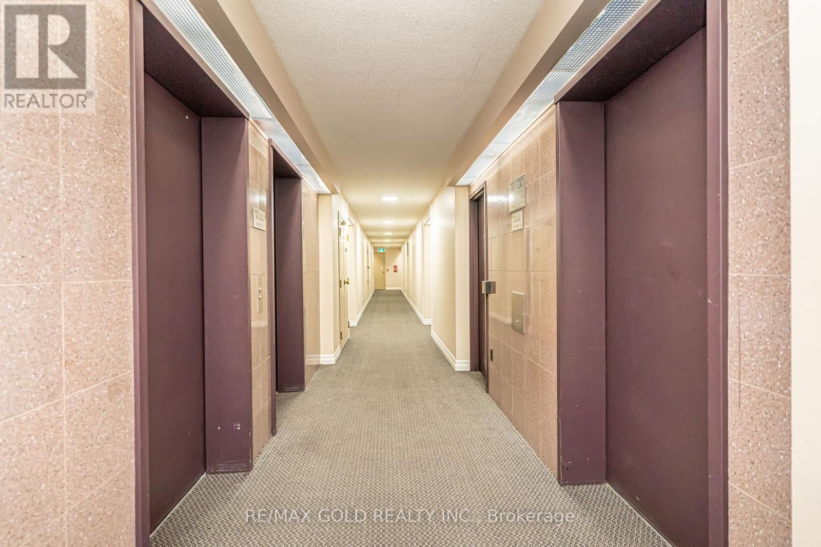 403 - 30 Malta Avenue, Brampton, Ontario  L6Y 4W6 - Photo 9 - W12467977