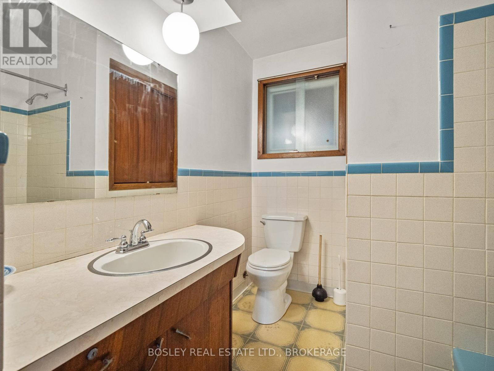 276 Gross Avenue, Welland, Ontario  L3C 2V2 - Photo 11 - X12468449