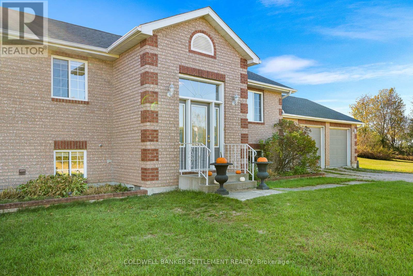 261 Thomson Road, Drummond/north Elmsley, Ontario  K7H 0L9 - Photo 5 - X12468367