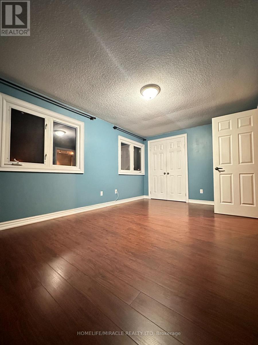 238 Royal Salisbury Way, Brampton, Ontario  L6V 3H4 - Photo 13 - W12467948