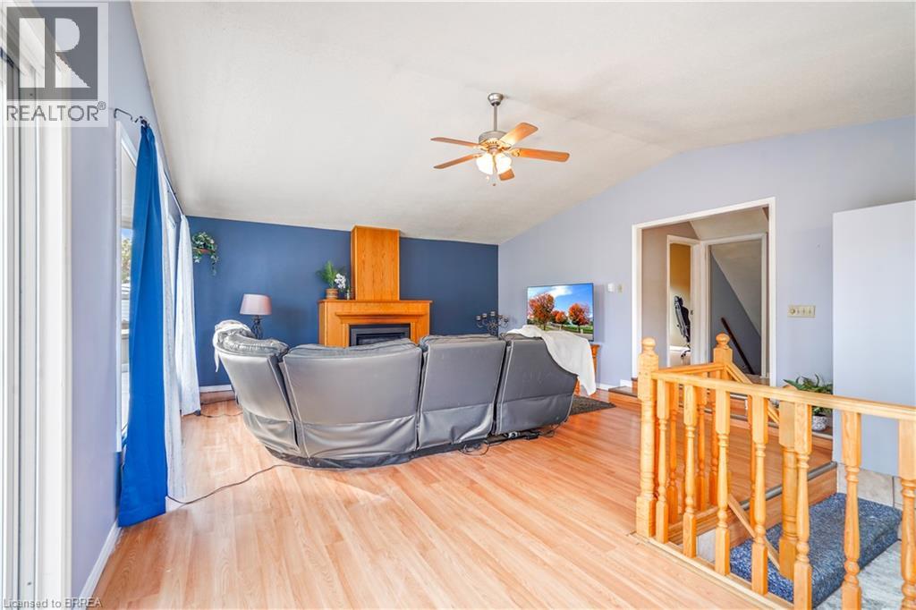 22 Wayne Drive, Brantford, Ontario  N3R 2Y7 - Photo 20 - 40778873