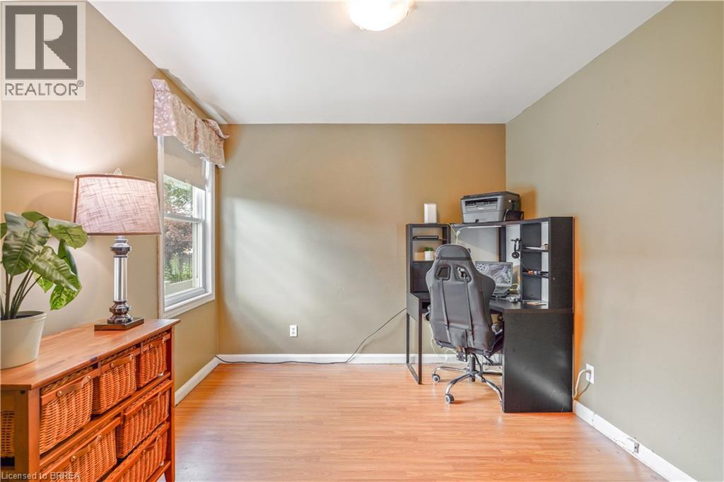 22 Wayne Drive, Brantford, Ontario  N3R 2Y7 - Photo 18 - 40778873