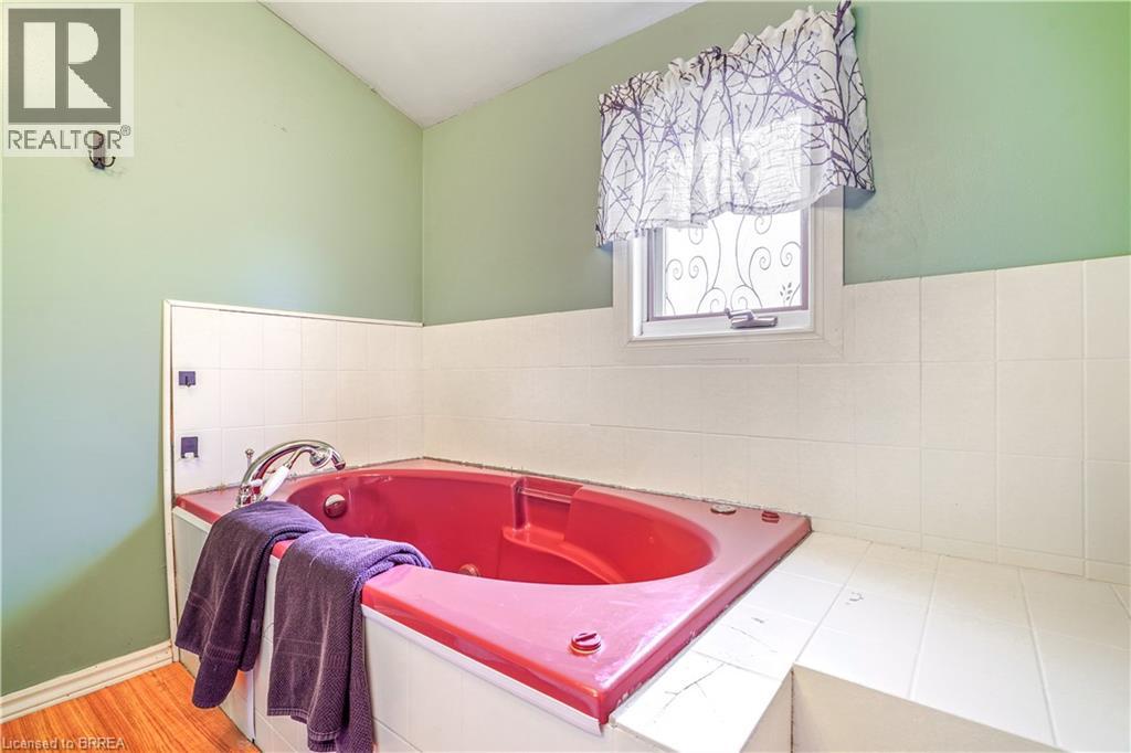 22 Wayne Drive, Brantford, Ontario  N3R 2Y7 - Photo 30 - 40778873