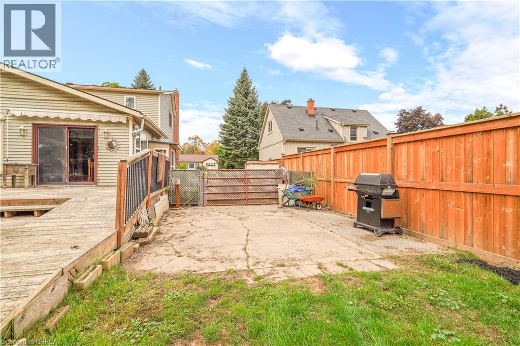 22 Wayne Drive, Brantford, Ontario  N3R 2Y7 - Photo 47 - 40778873